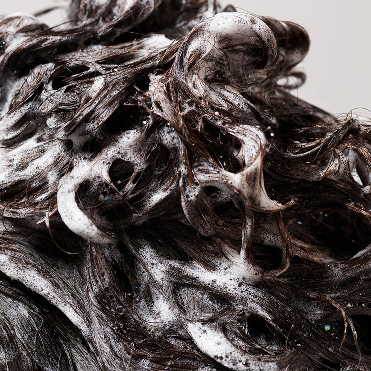 Gold Lust Repair & Restore Shampoo - Oribe Hair Care - Image 4