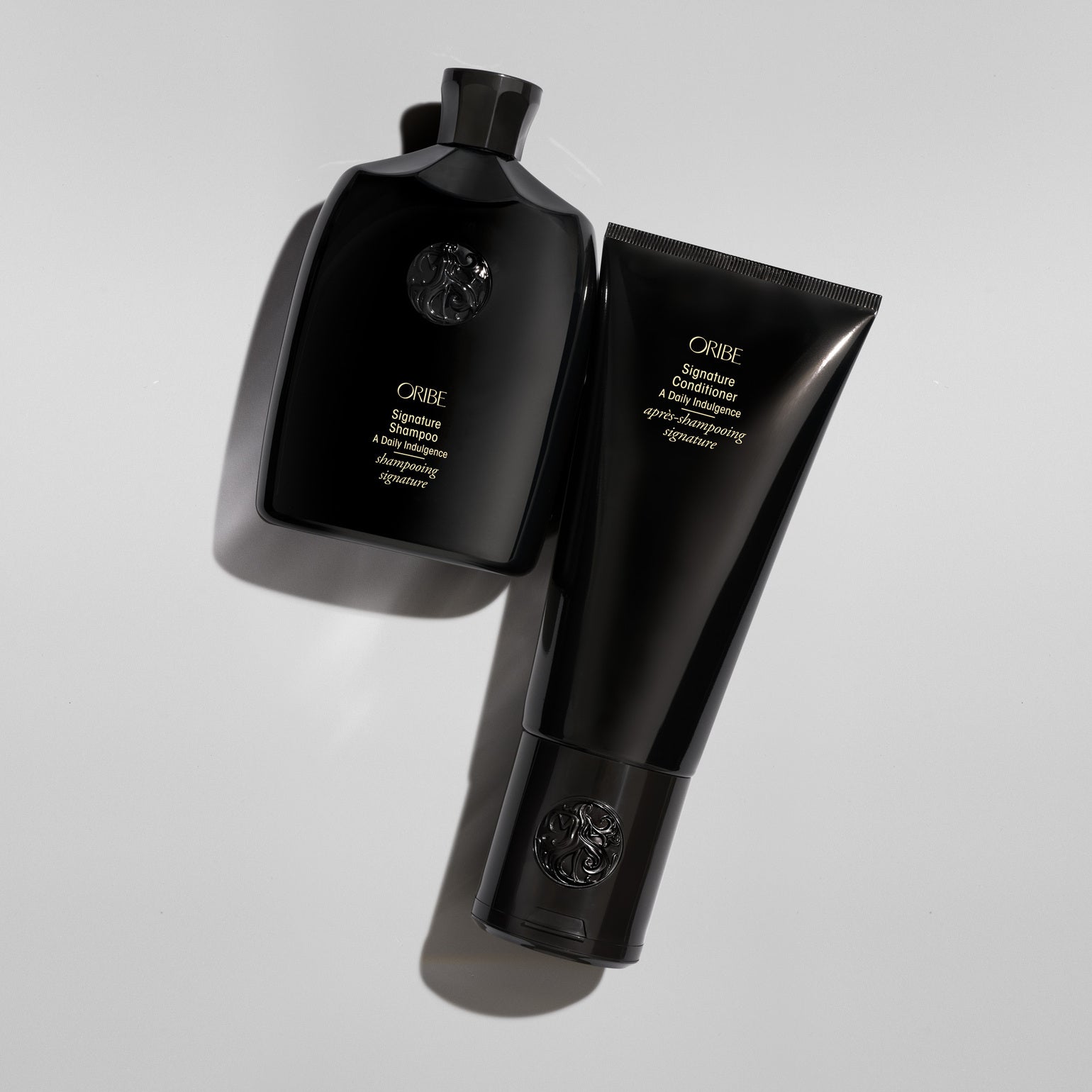 Signature Shampoo - Oribe Hair Care - Image 6