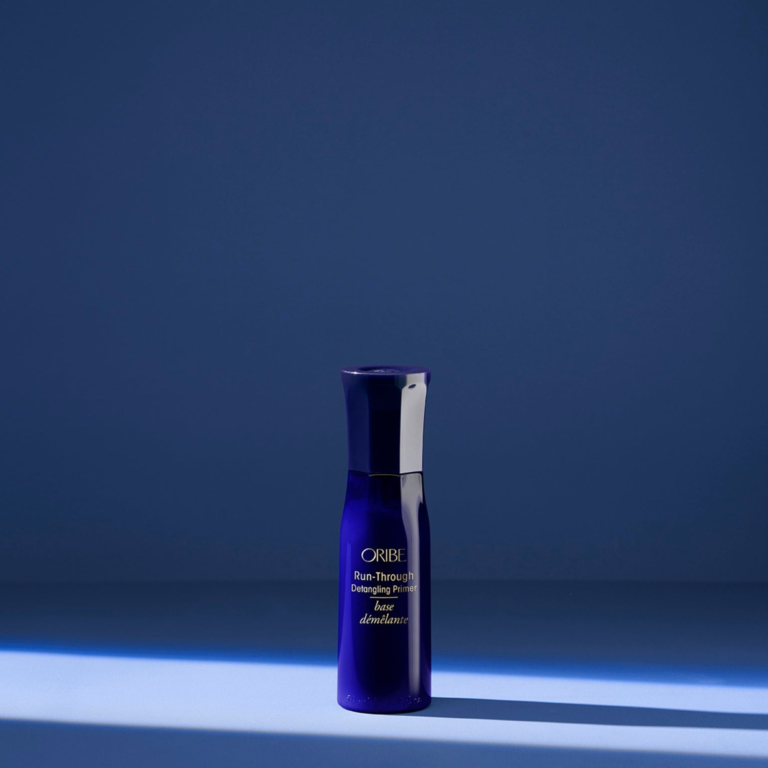Run-Through Detangling Primer - Oribe Hair Care - Image 3