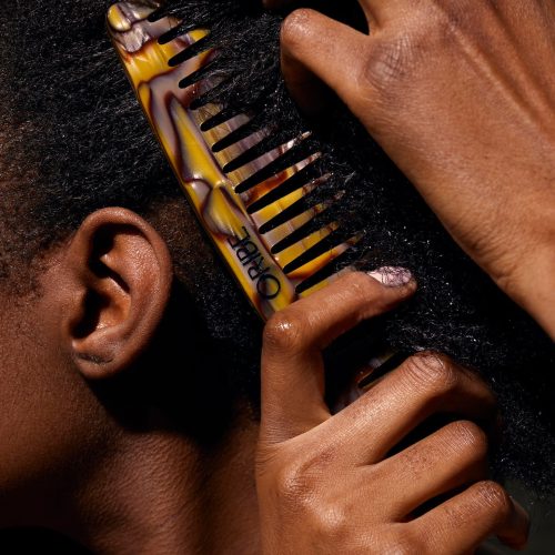 Alternative view of Italian Resin Wide Tooth Comb - Oribe Hair Care