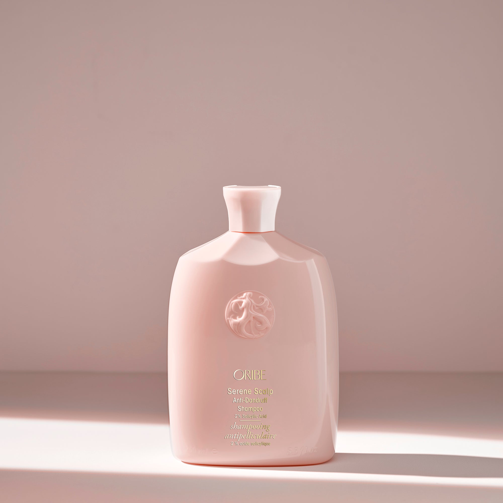 Serene Scalp Anti-Dandruff Shampoo - Oribe Hair Care