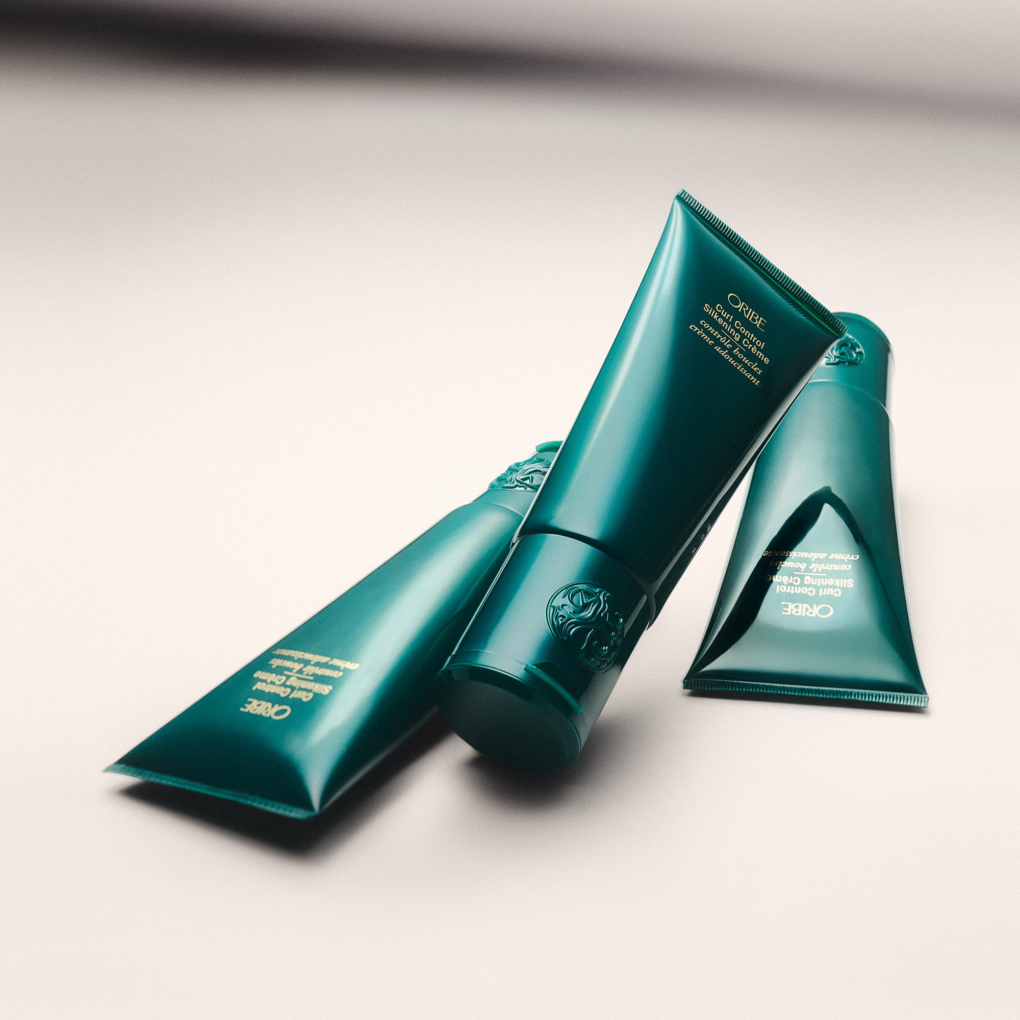 Curl Control Silkening Crème - Oribe Hair Care - Image 6