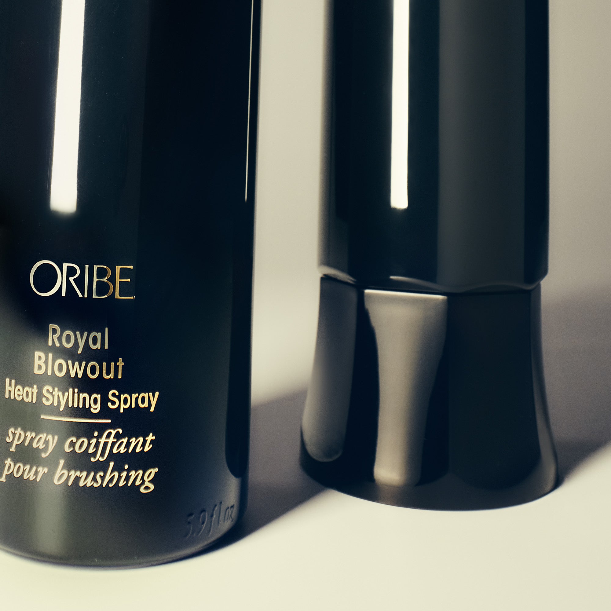 Royal Blowout Heat Styling Spray - Oribe Hair Care - Image 3