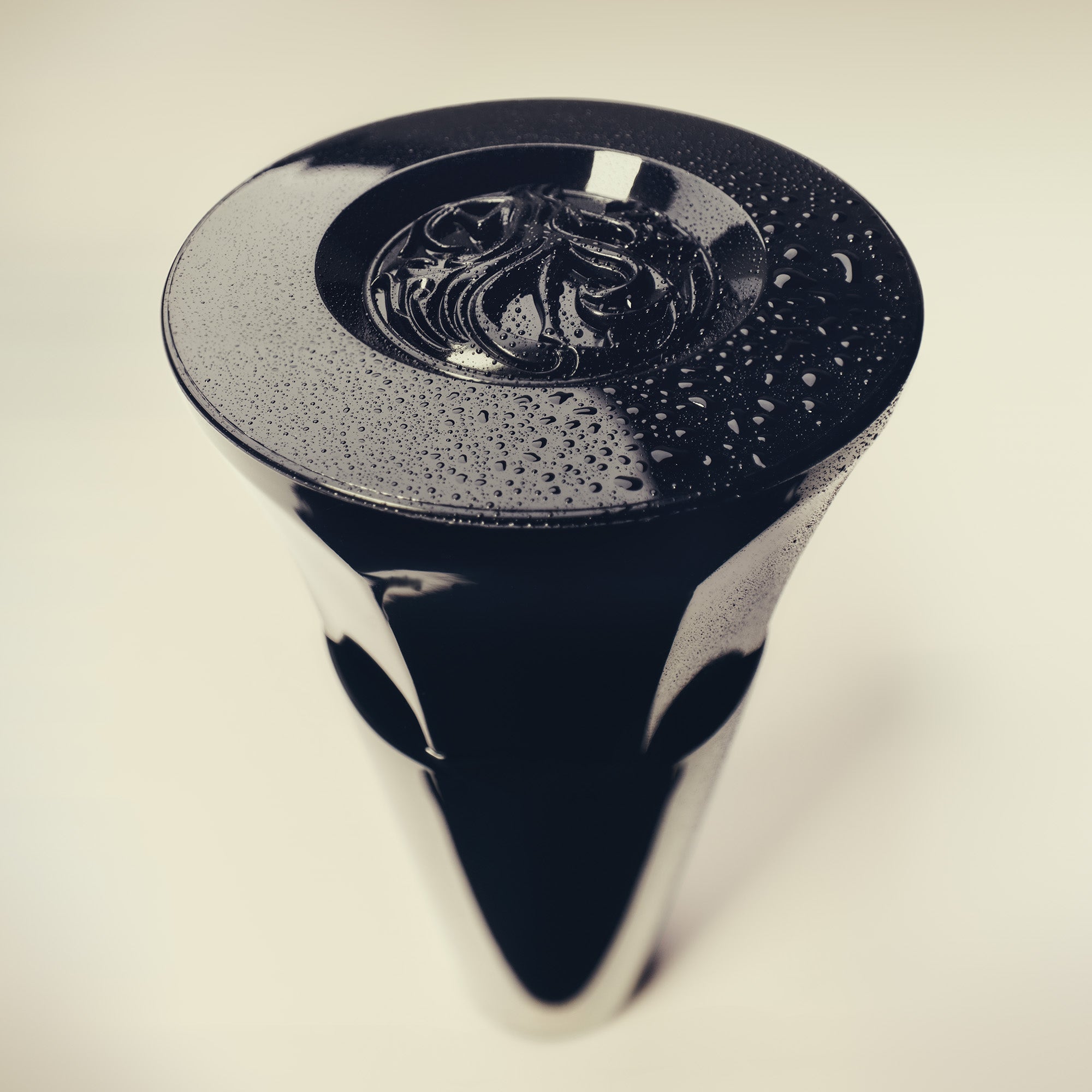 Royal Blowout Heat Styling Spray - Oribe Hair Care - Image 5