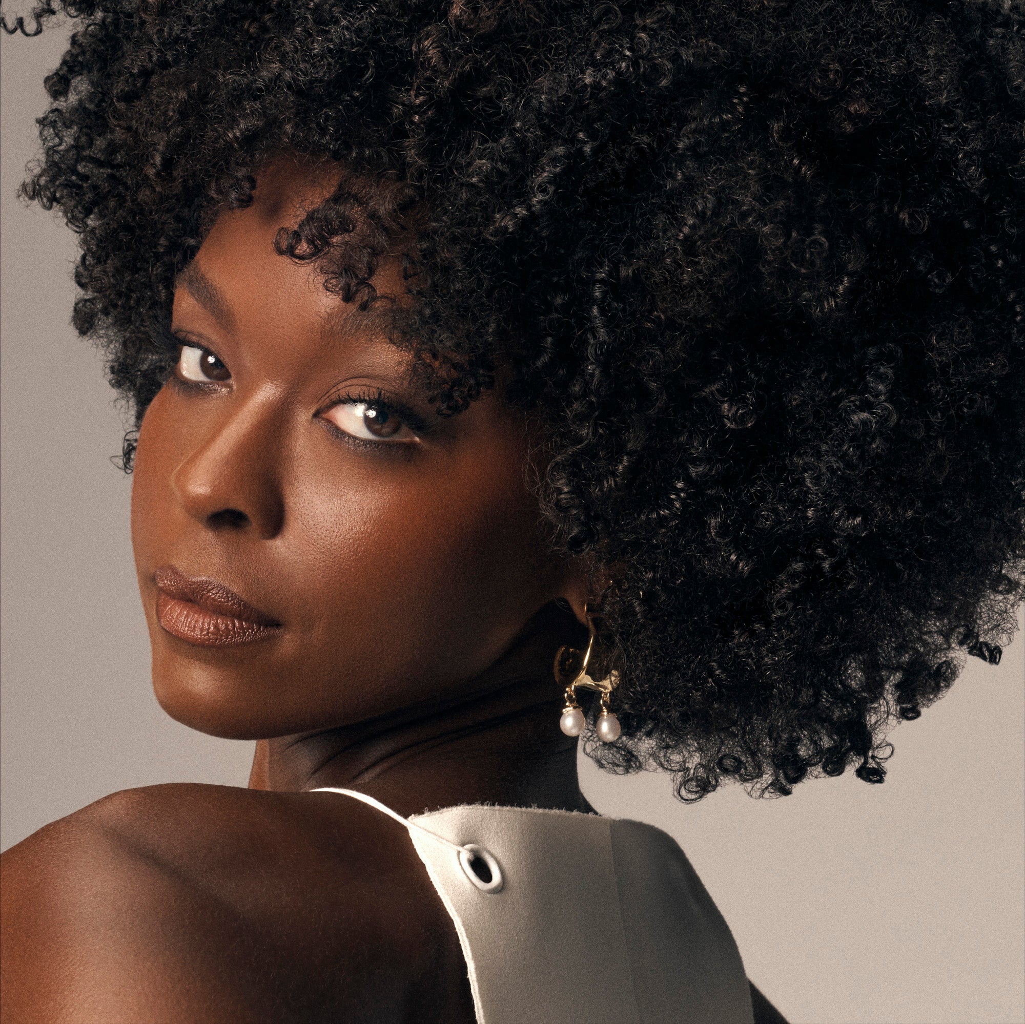 Curl Gelée for Shine & Definition - Oribe Hair Care - Image 5