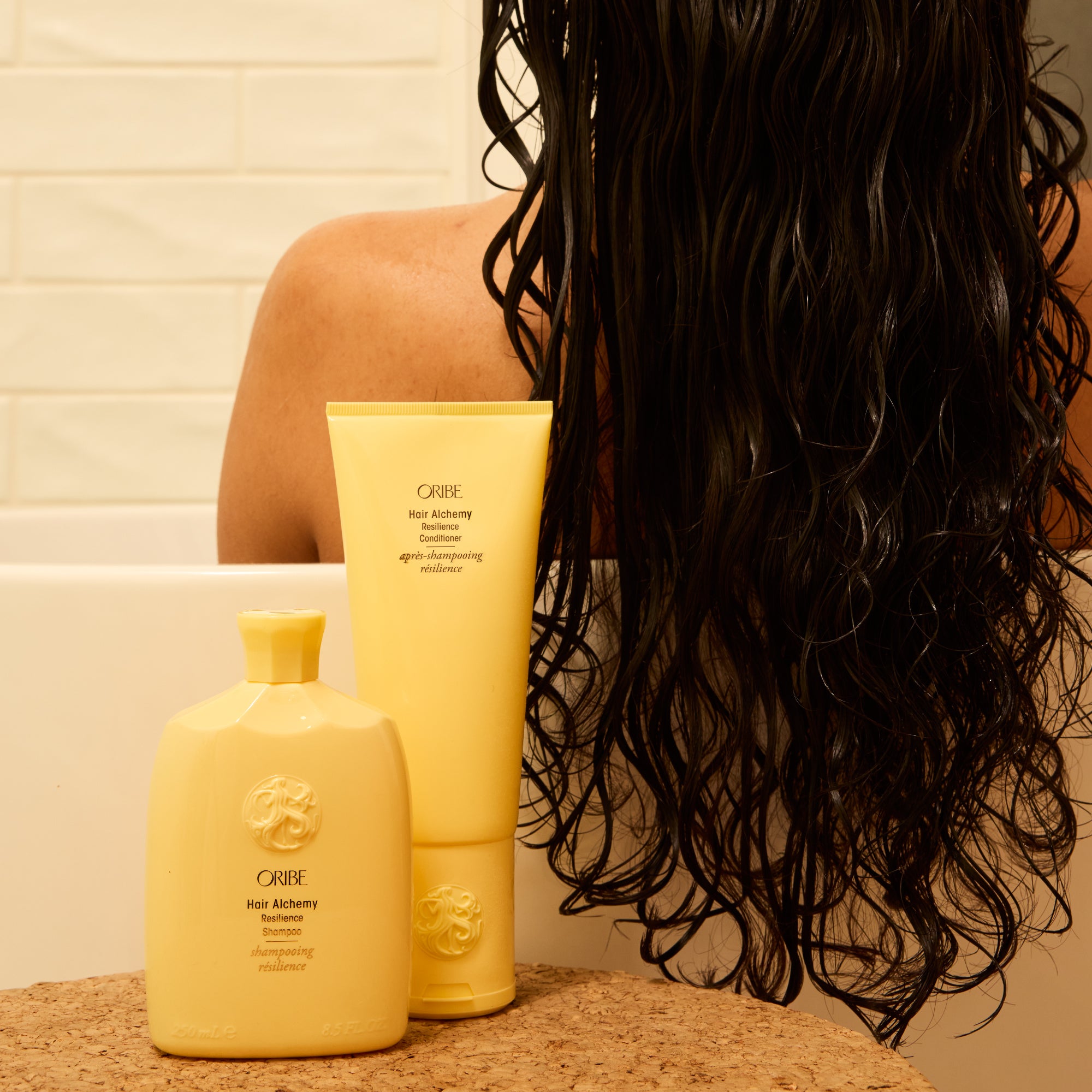 Hair Alchemy Resilience Shampoo - Oribe Hair Care - Image 6