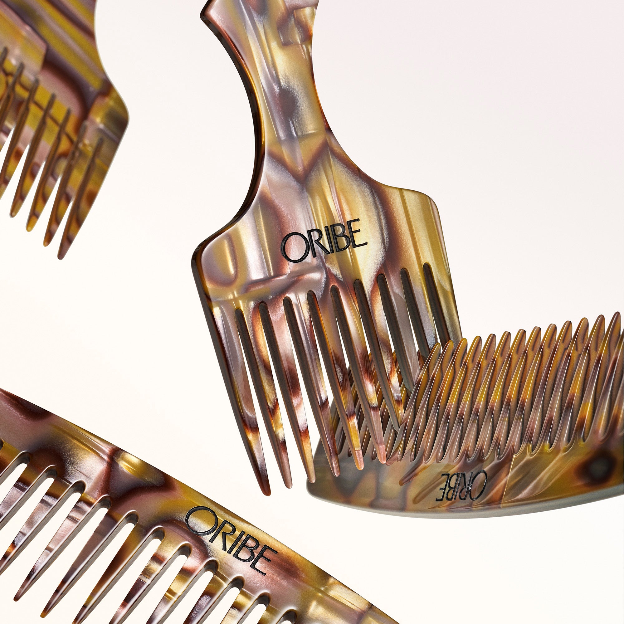 Italian Resin Hair Pick - Oribe Hair Care - Image 3