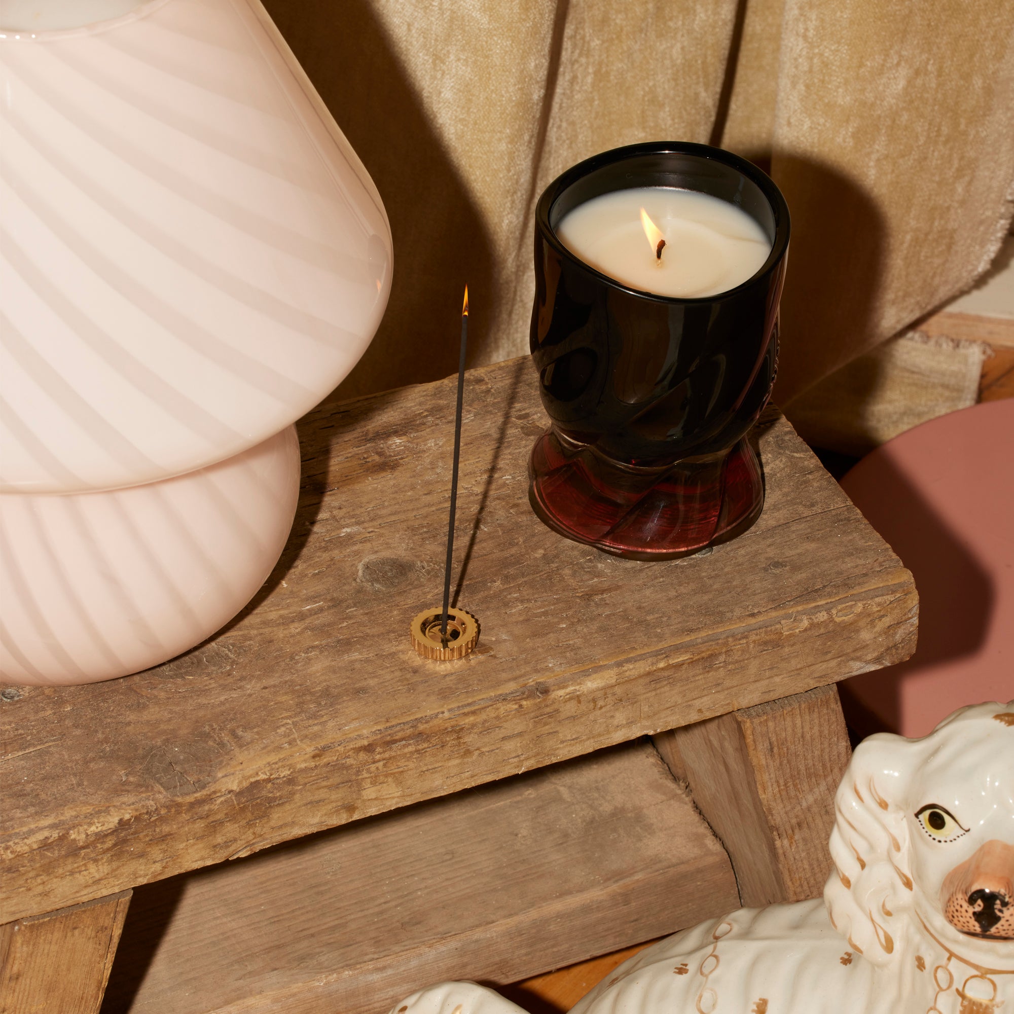 Valley of Flowers Scented Candle - Oribe Hair Care - Image 4