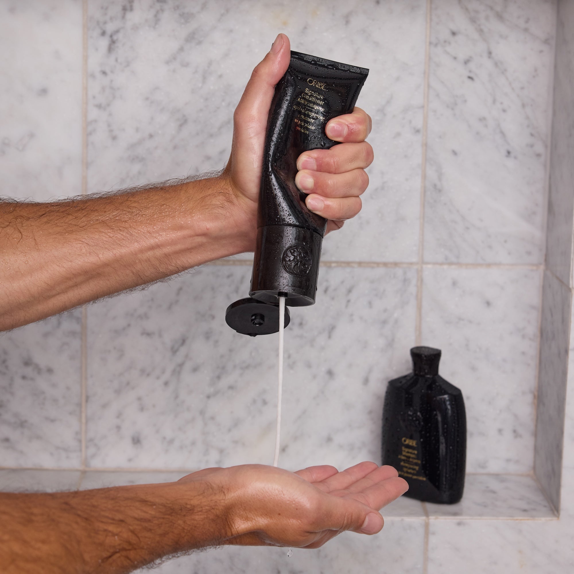 Signature Conditioner - Oribe Hair Care - Image 3